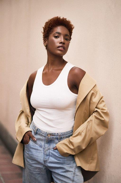 Adelia Soares - Front Management