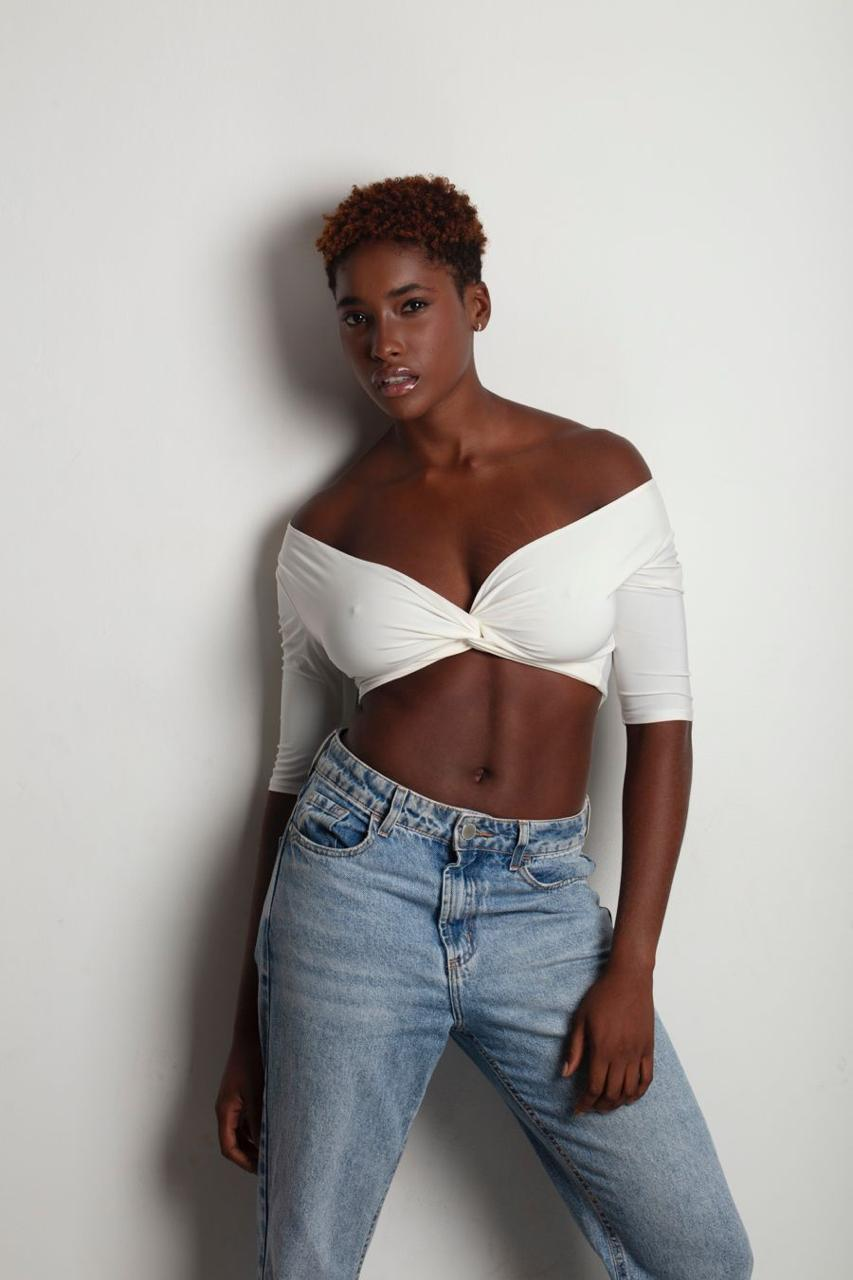 Adelia Soares - Front Management