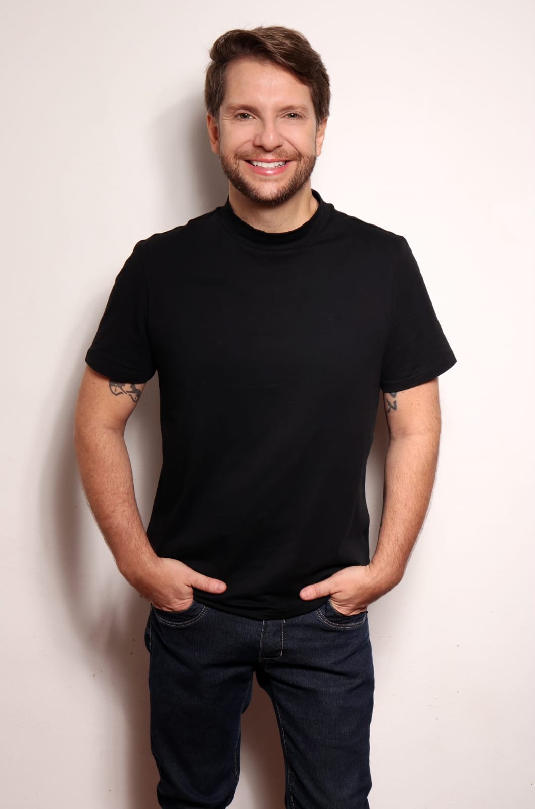 Alex Moczy - Front Management