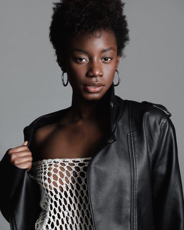 Ana Livia Santtos - Front Management