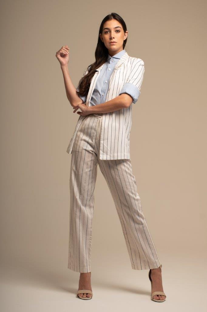 Ana Vinciprova - Front Management