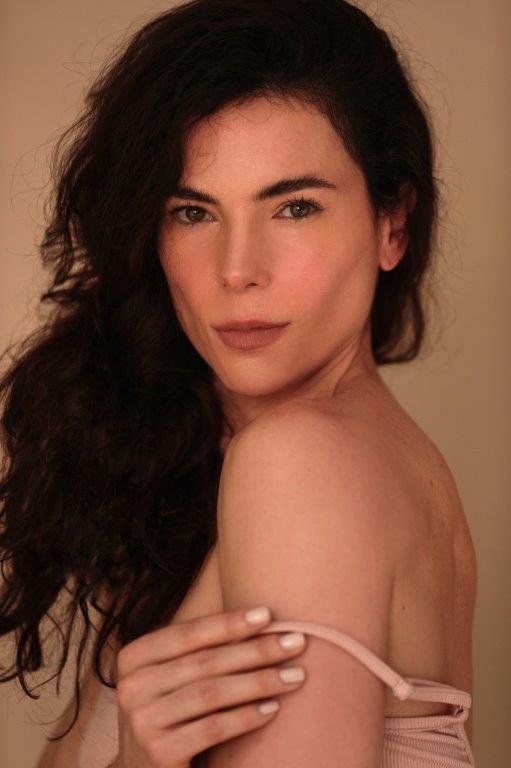 Carina Gracciola - Front Management