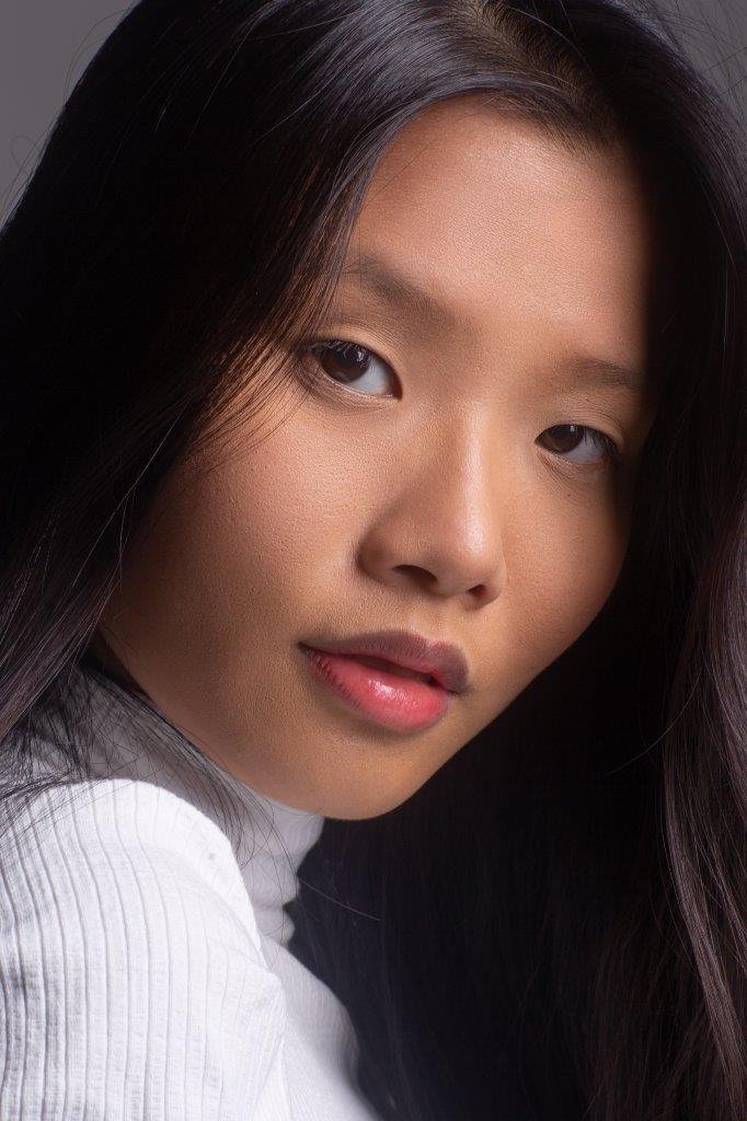 Carolina Lee - Front Management