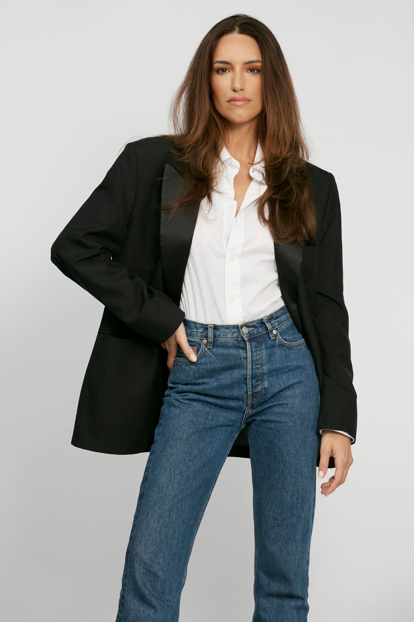 Daniella Faccinelli - Front Management