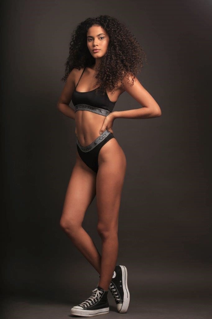 Gabriela Gomes - Front Management