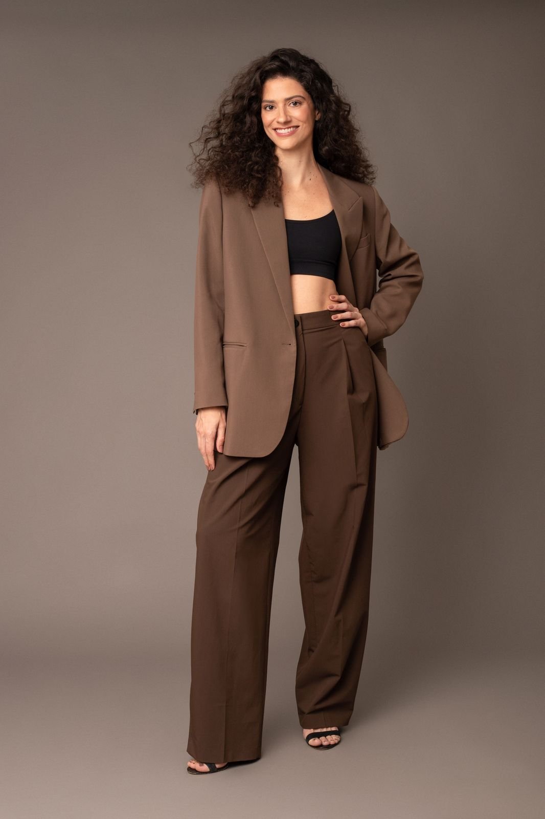 Gabriela Rodrigues - Front Management