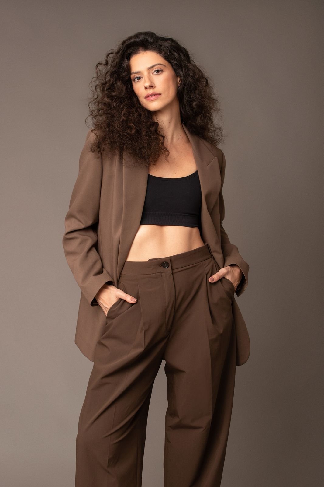 Gabriela Rodrigues - Front Management