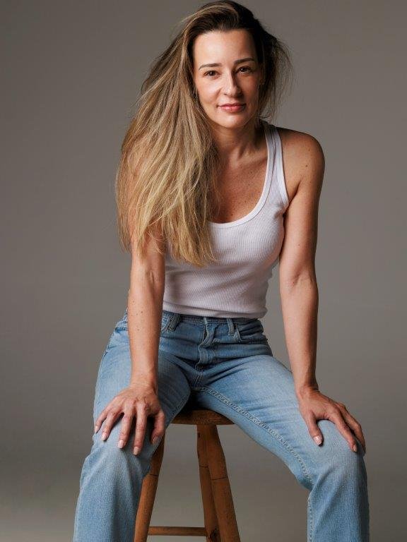 Gabrielle Guerra - Front Management