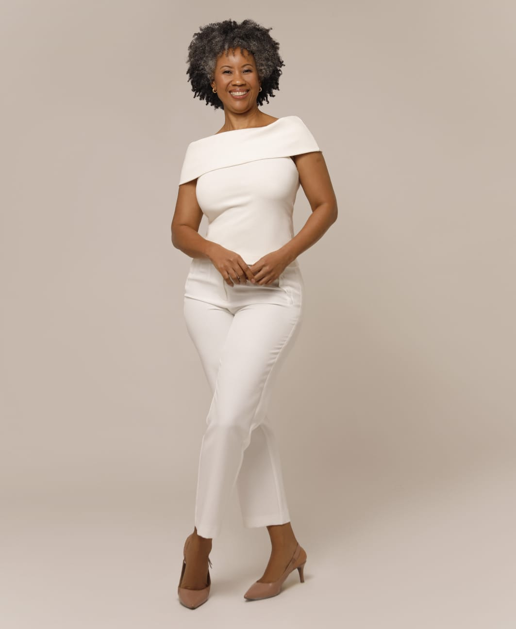 Helena Pio - Front Management