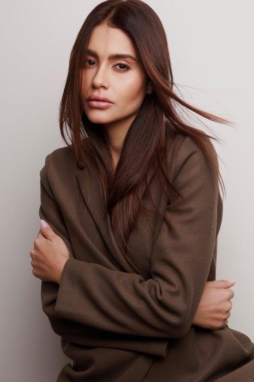 Isadora Meira - Front Management