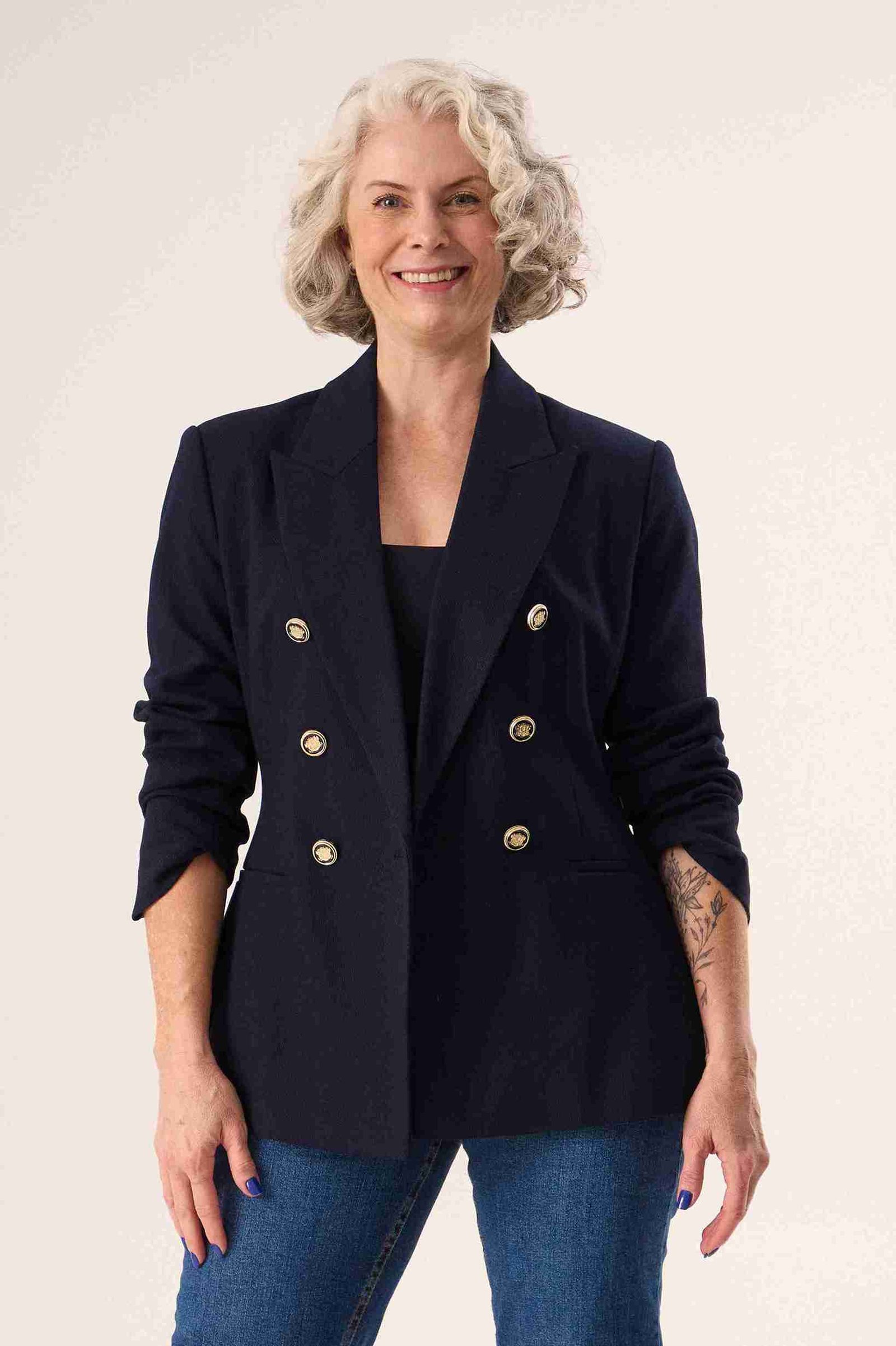 Janaina Peres - Front Management