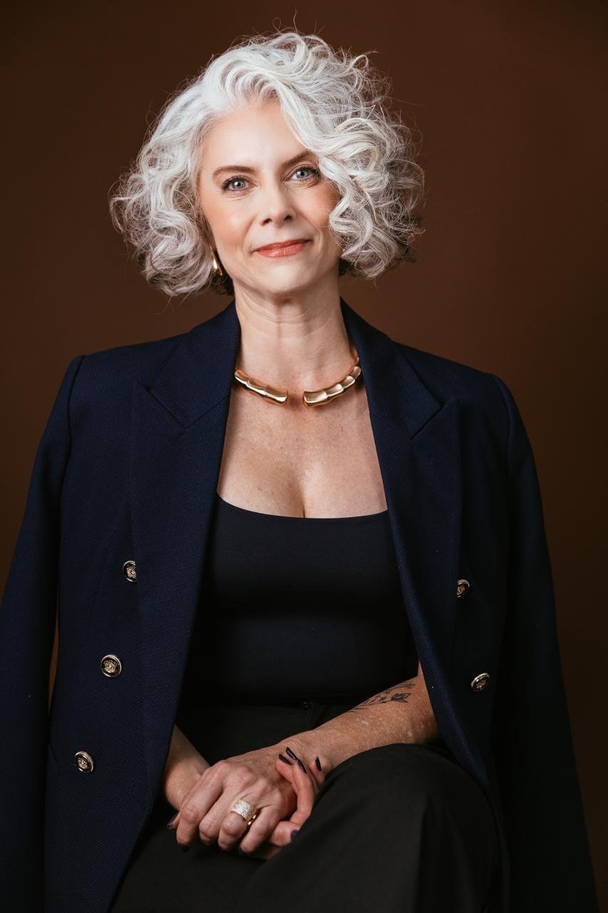 Janaina Peres - Front Management