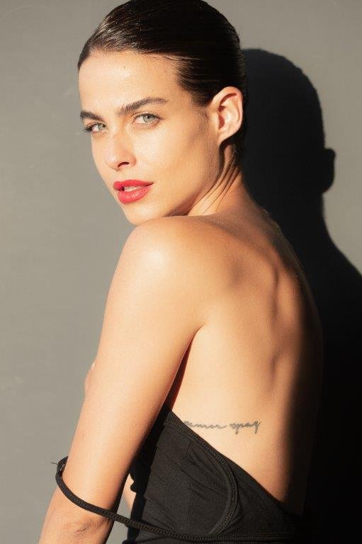 Juliana Calderari - Front Management