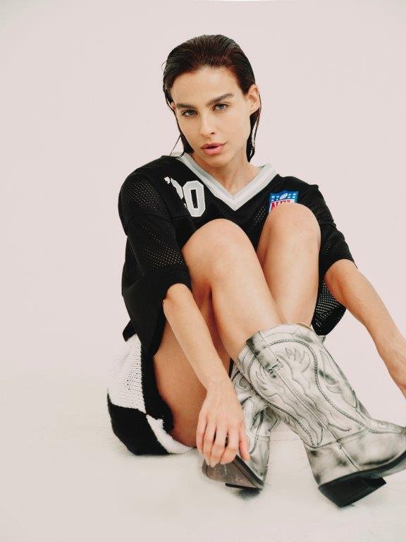 Juliana Calderari - Front Management