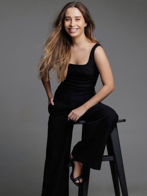 Karen Taboada - Front Management