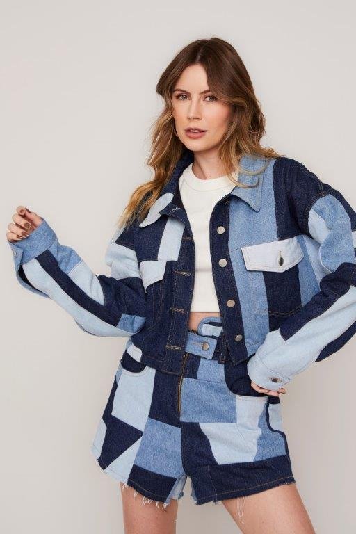 Layanne Souza - Front Management