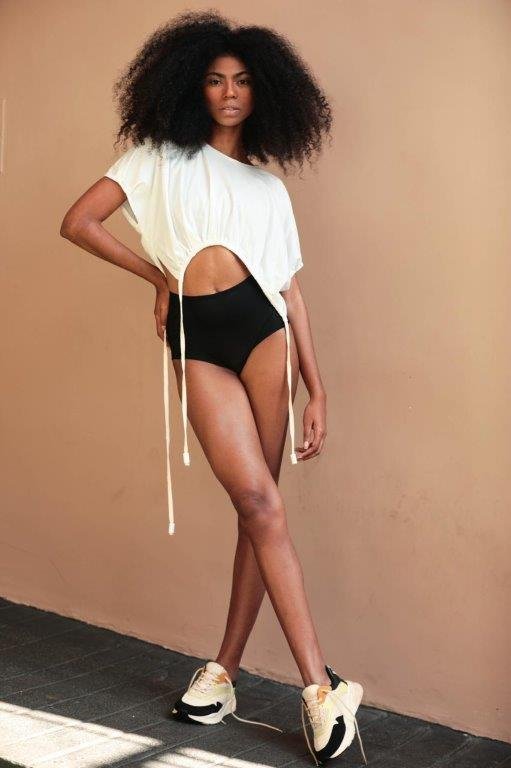 Lorrany Ferreira - Front Management