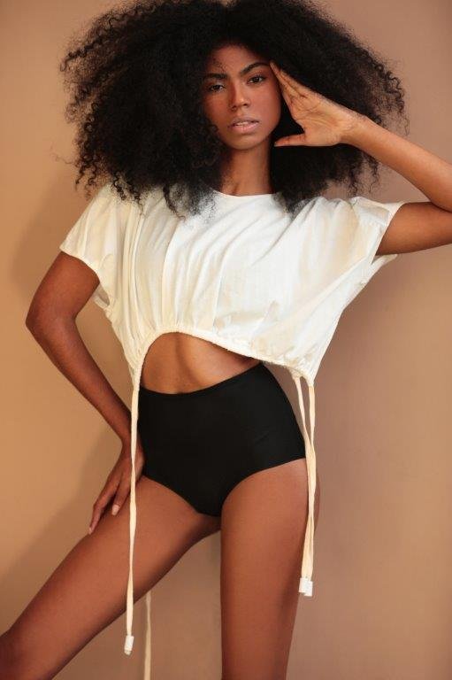 Lorrany Ferreira - Front Management