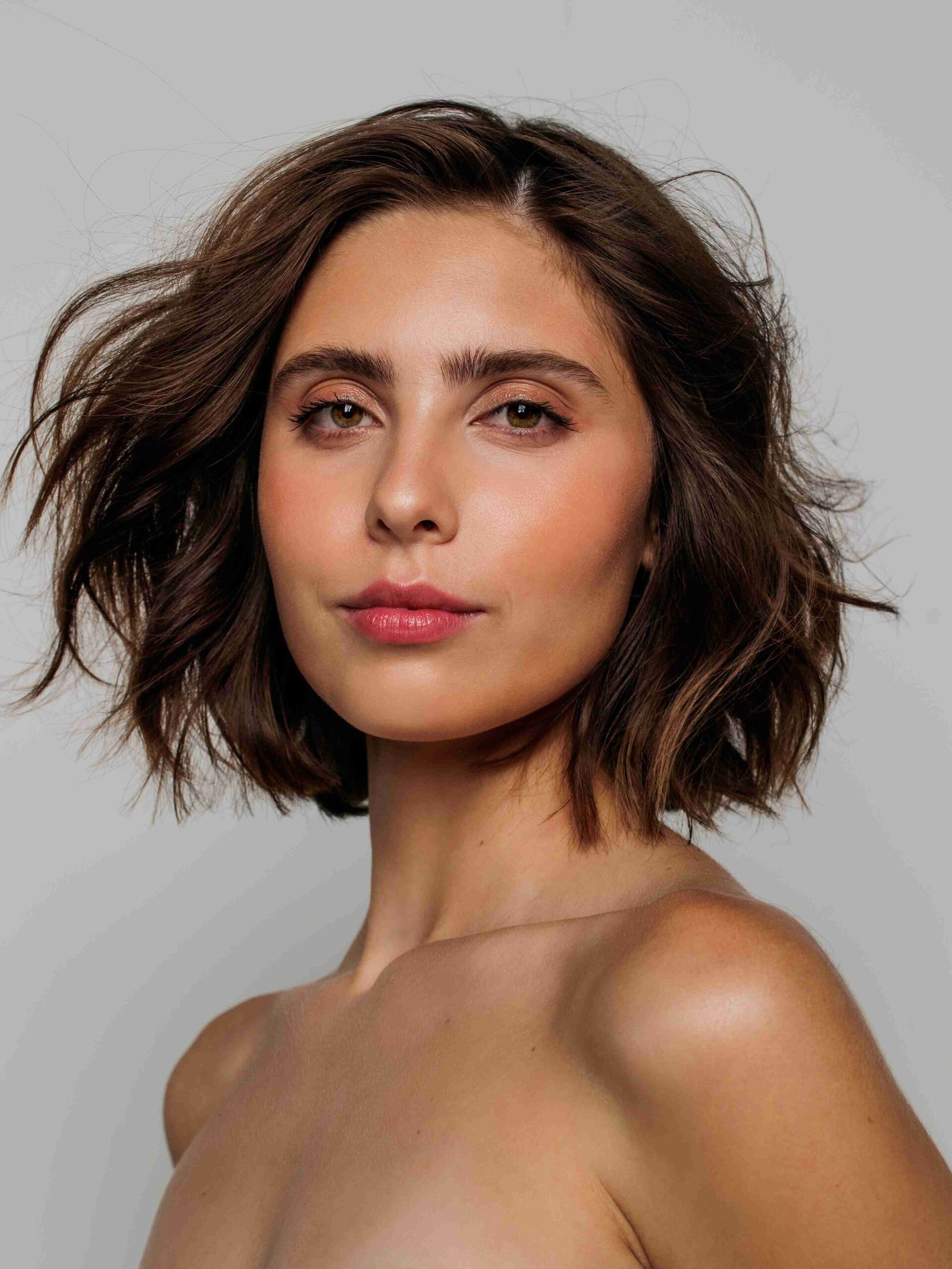 Luana Menna - Front Management